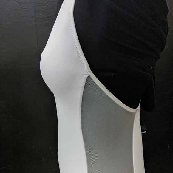 White cross back zipper swimsuit - Picture 4 of 7